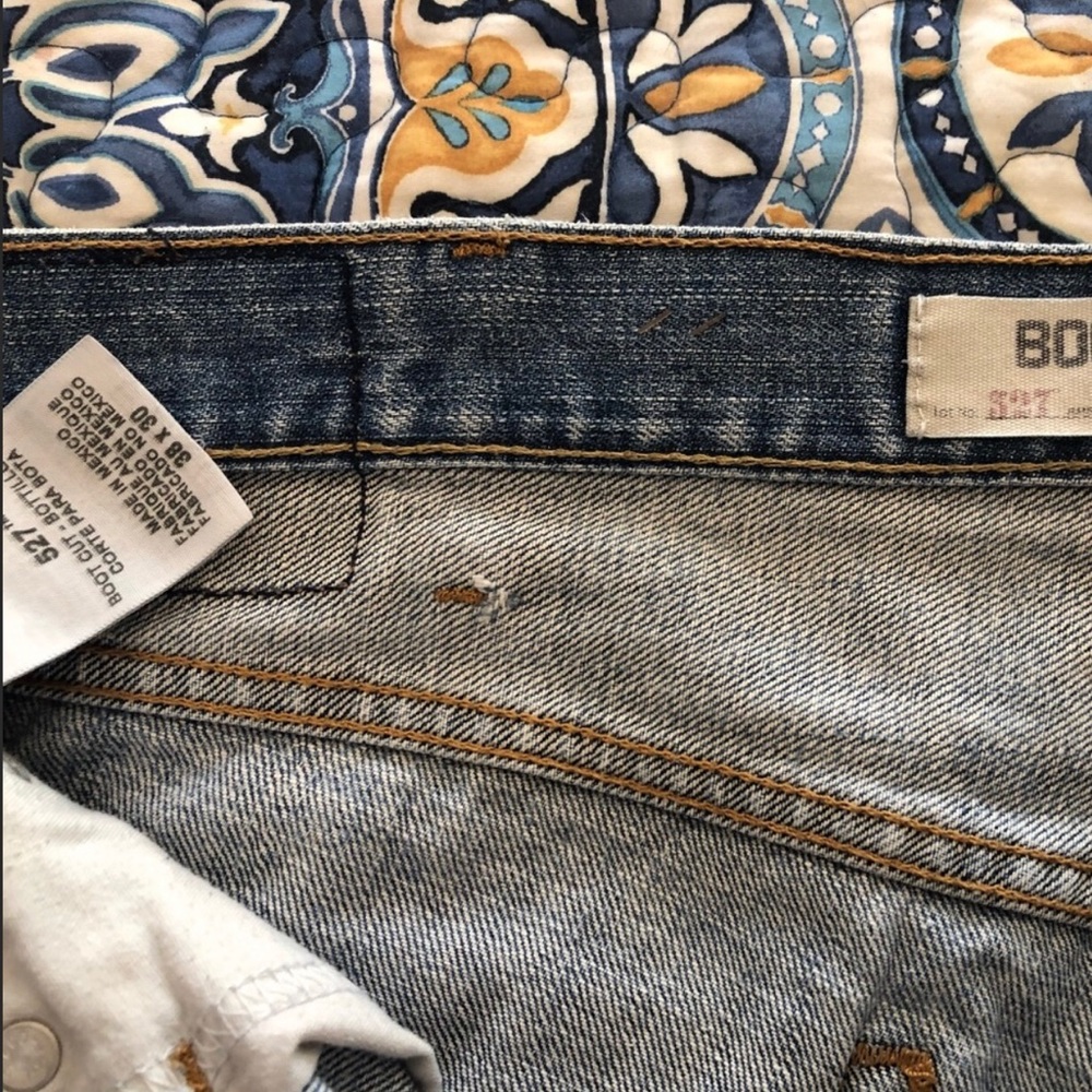 🔴SOLD🔴 Levi’s 527 Low Bootcut Jeans 38x30 - Picture 4 of 5